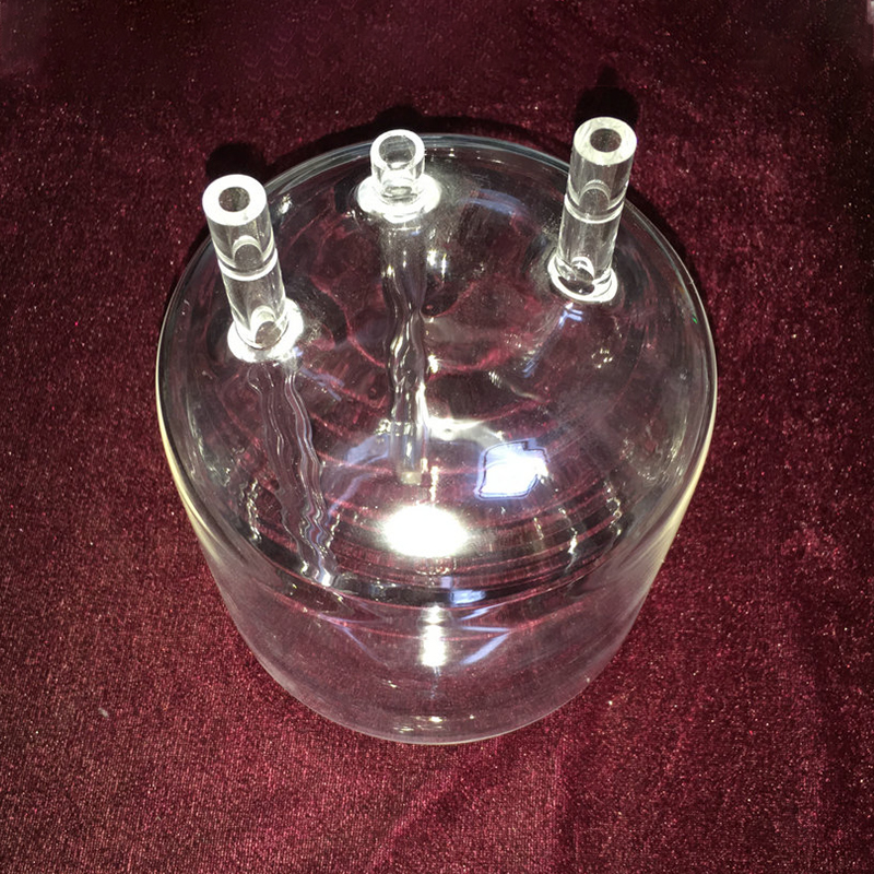 Zdrojová křemenná láhev